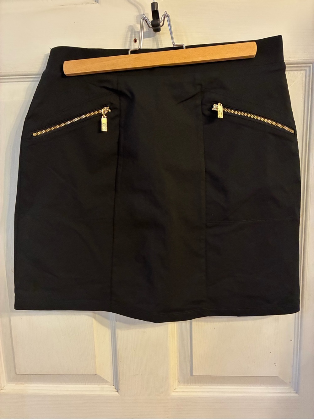 Anne Klein Woman’s Black Mini Skirt with Gold Zippers, Size: XS